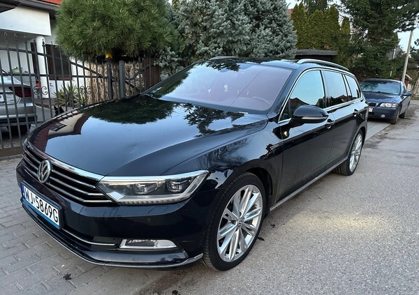 Volkswagen Passat cena 69900 przebieg: 212530, rok produkcji 2014 z Warszawa małe 352